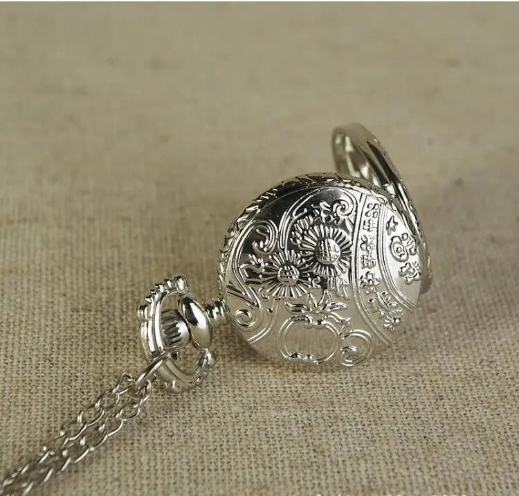 Montre à Gousset Cœur Ajouré Argenté